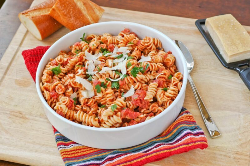 Обычный обед Майкла Фелпса. Фото: the-challenger.ru