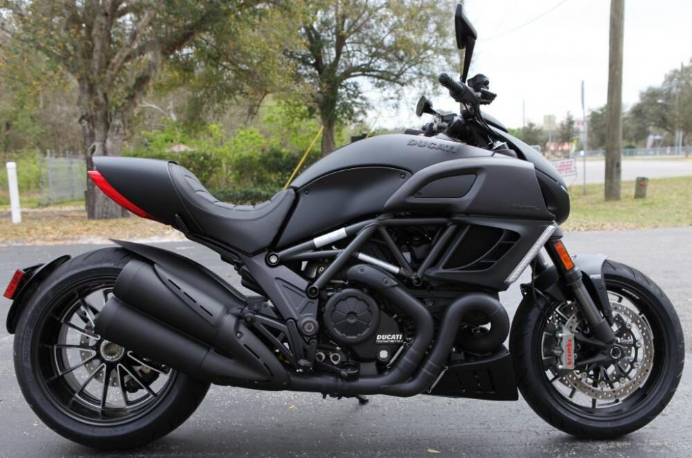 Ducati Diavel электромотоцикл