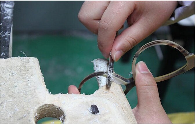 Изготовления оправы из ацетата