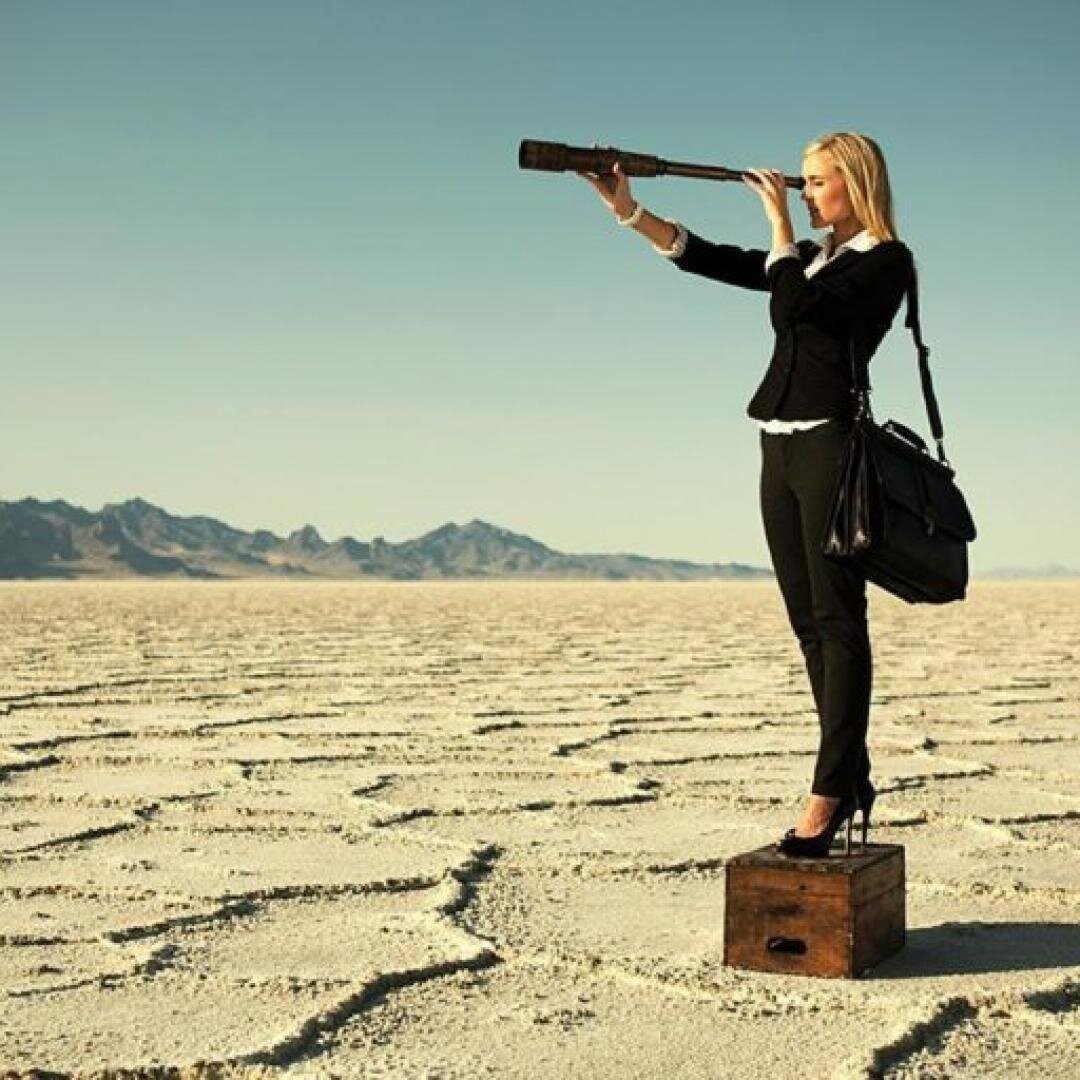 Кажется, что она и так уже счастлива...