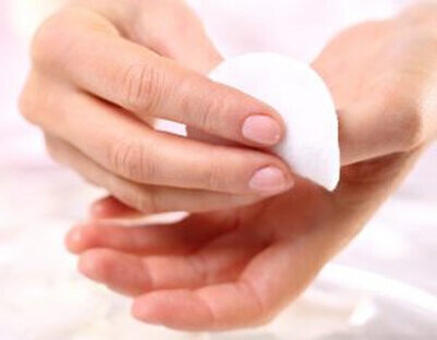 Снимаем остатки лака