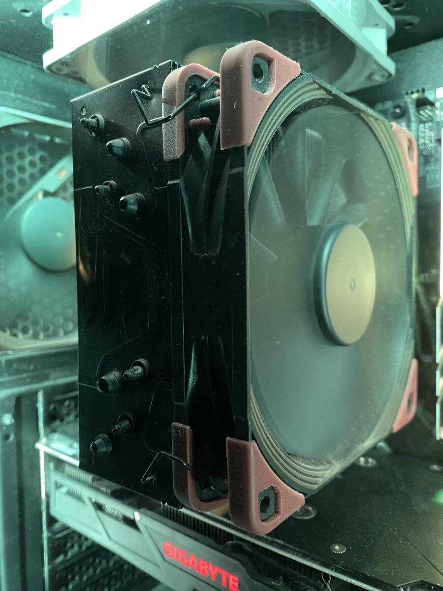 Уже с вертушкой от Noctua
