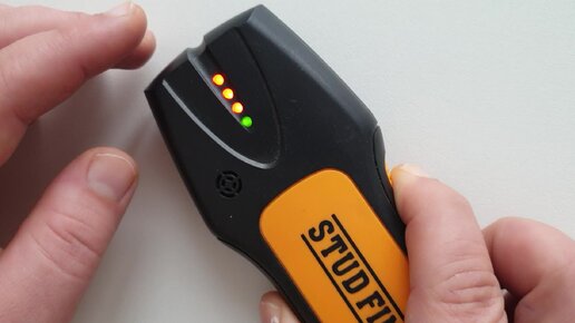 Детектор скрытой проводки Stud Finder для поиска проводов, дерева и металла в стенах. Обзор