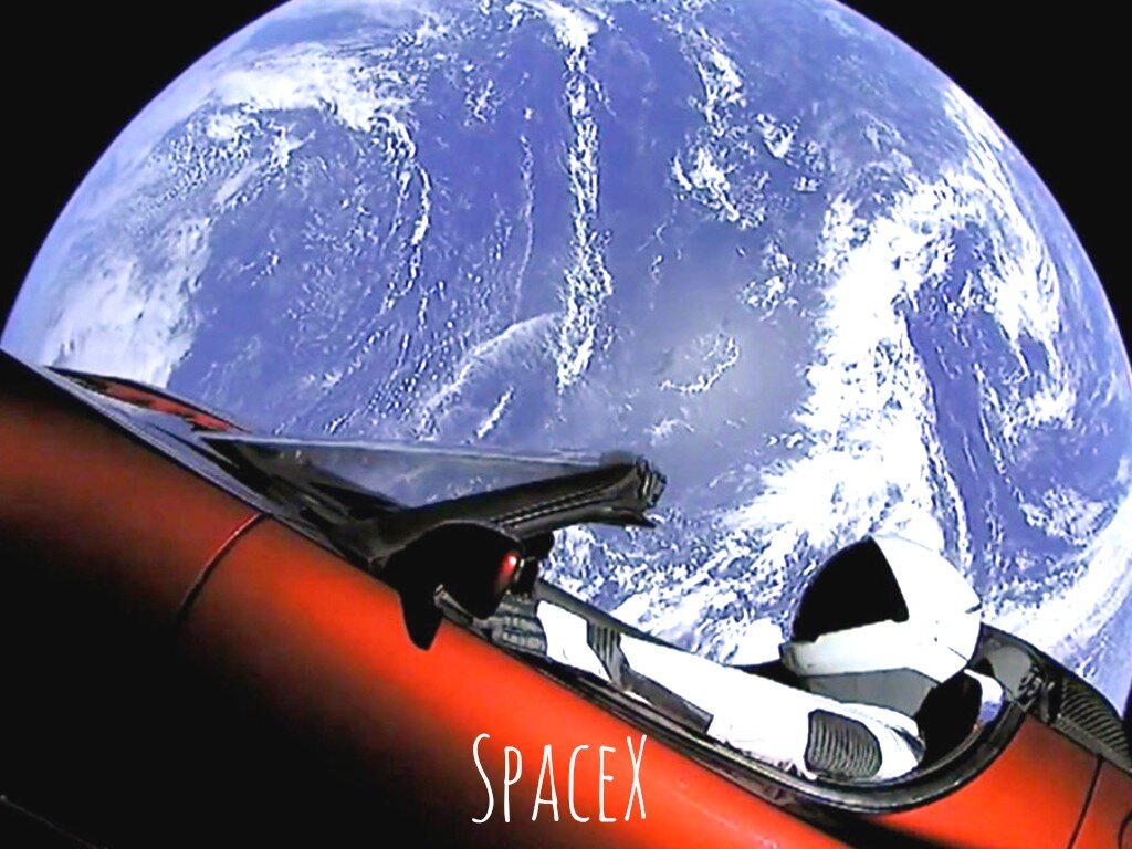 Космический корабль SpaceX :) 