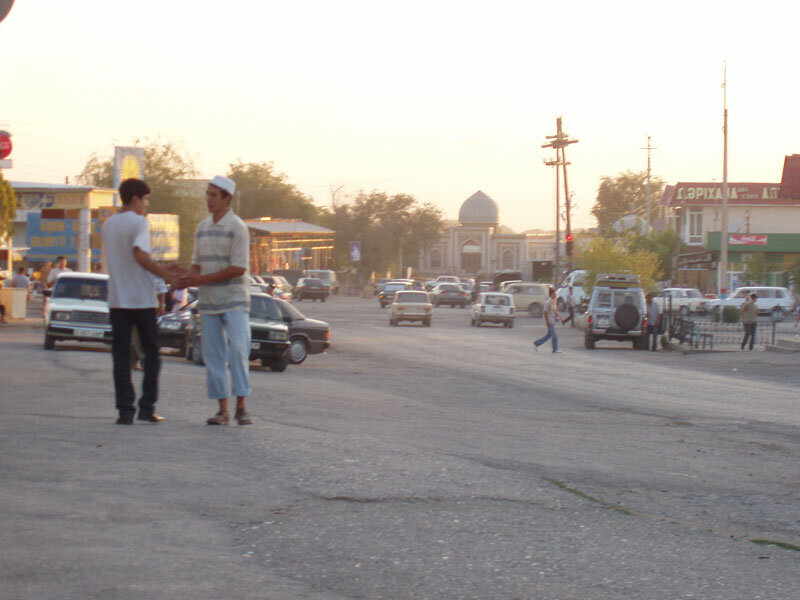 Сайрам — бывшее село одноимённого района Туркестанской области, ставшее в 2014 году жилым массивом города Шымкента в составе Каратауского административного района. Расположен на реке Сайрам-Су.