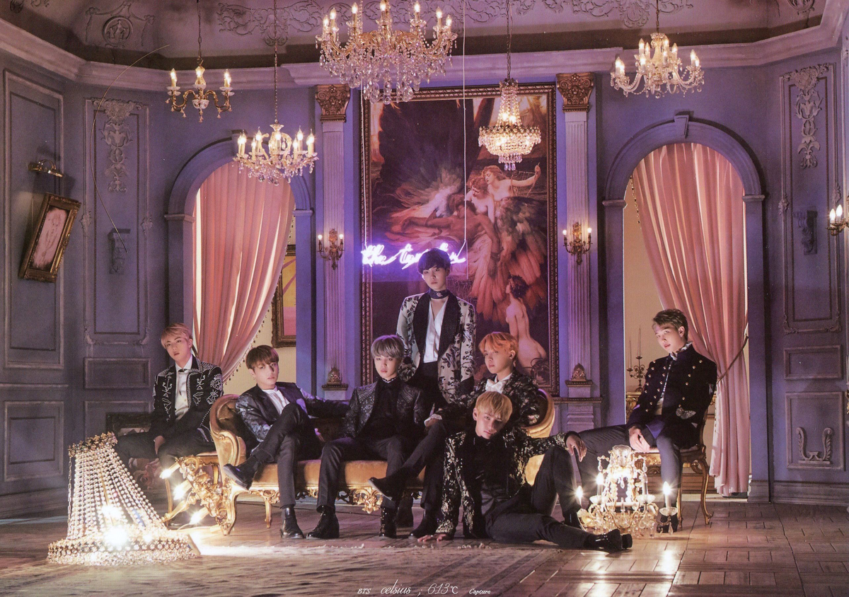 Блуд свит. БТС Blood Sweat tears. Блуд Свит Тирс БТС. Blood Sweat and tears BTS Wallpaper. BTS Blood Sweat and tears фотосессия.