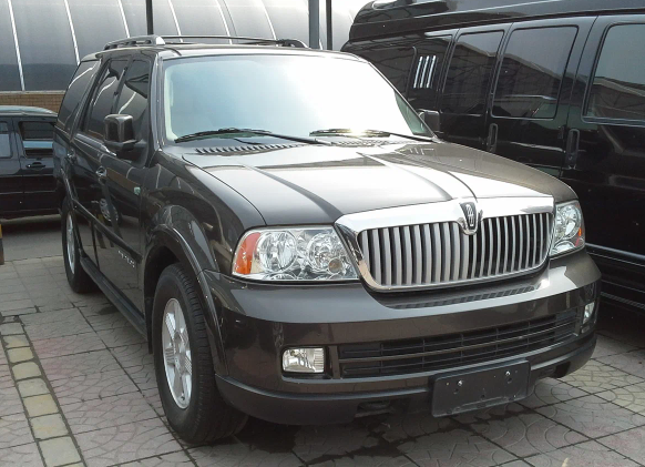 Как вам этот «динозавр»? Дизайн впечатляет, не правда ли? Посмотрите, как выглядит этот гигант.