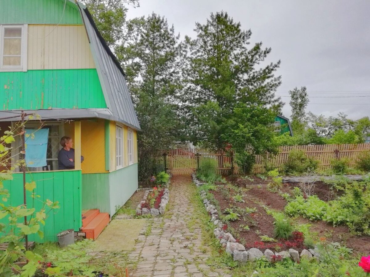 Первая дачная весна