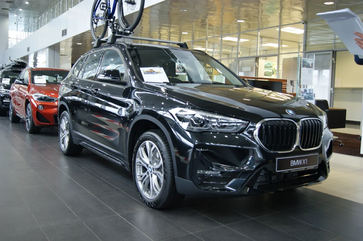 Машина за 3 миллиона рублей. BMW x3 за миллион. Автомобиль за 2 миллиона. Машины до 1 миллиона рублей. Машина за 1000000 рублей.