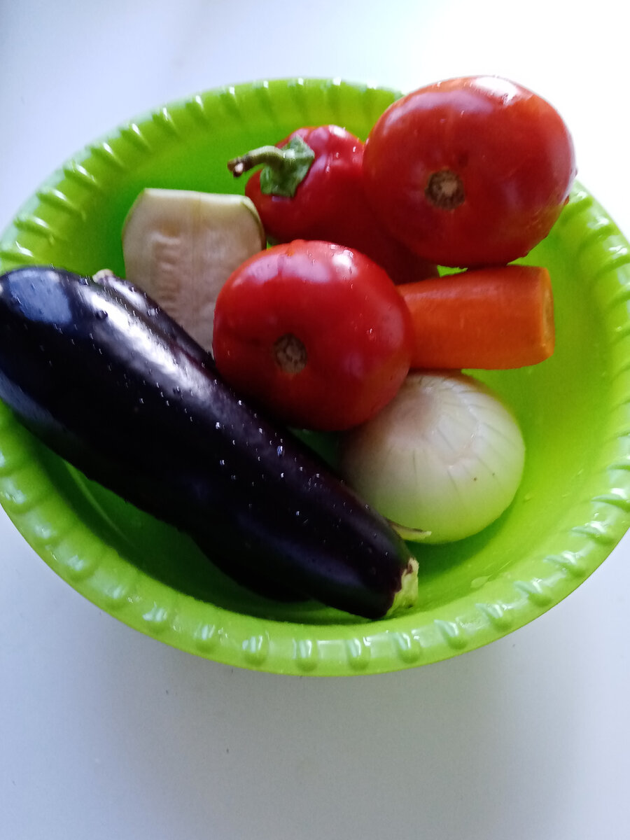 ЛИСТАЙТЕ ГАЛЕРЕЮ