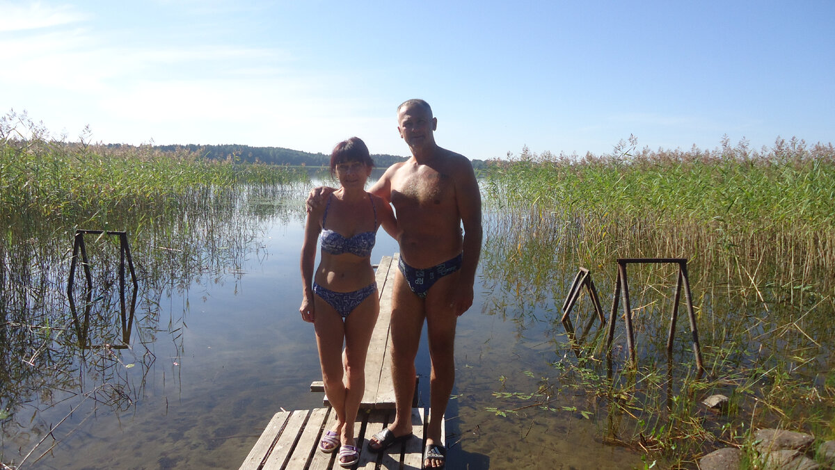 Селигер, мостки и камыши в деревне под Свапуще.