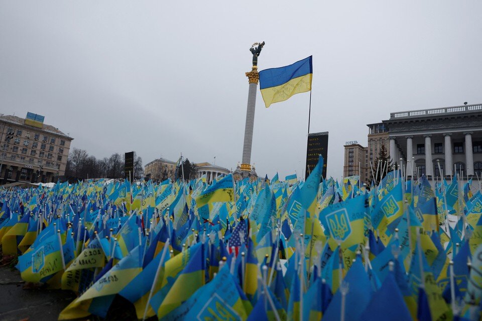     Прежде СМИ сообщали, что сигнал прошел только по 18 областям Украины  REUTERS