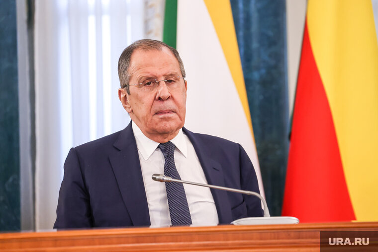    Вера Запада в успехи Киева ослабевает с каждым днем, заявил Лавров