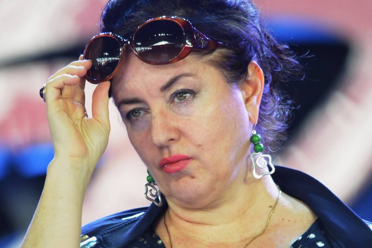 Автор: https://www.thevoicemag.ru/stars/news/24-05-2022/moya-mama-iz-odessy-tamara-gverdciteli-pokinula-rossiyu-otmeniv-vse-koncerty/