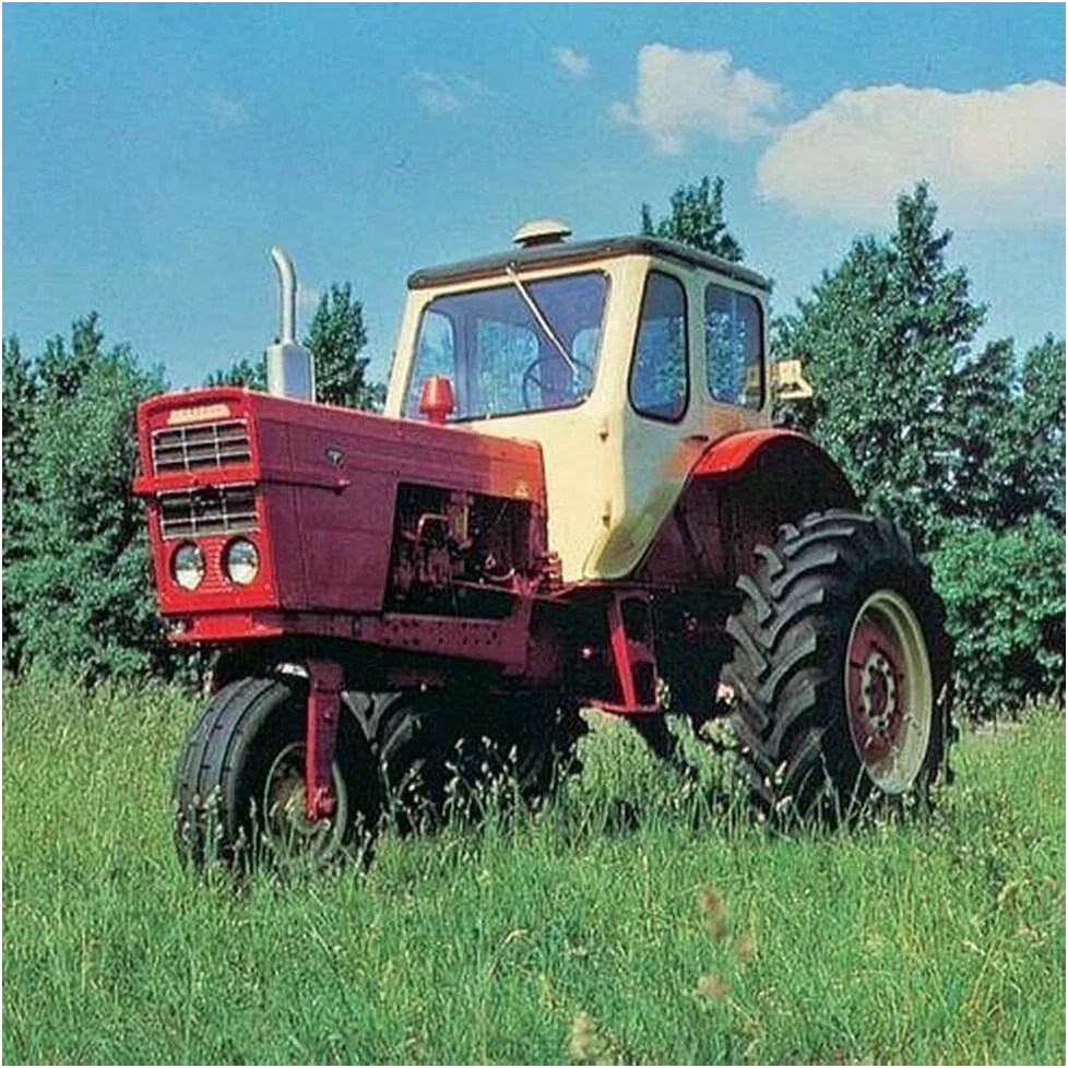 Трактор беларус 80х. Дореволюционный минск верхний город. Беларус старый. Беларус старый. Мтз-80 трактор.