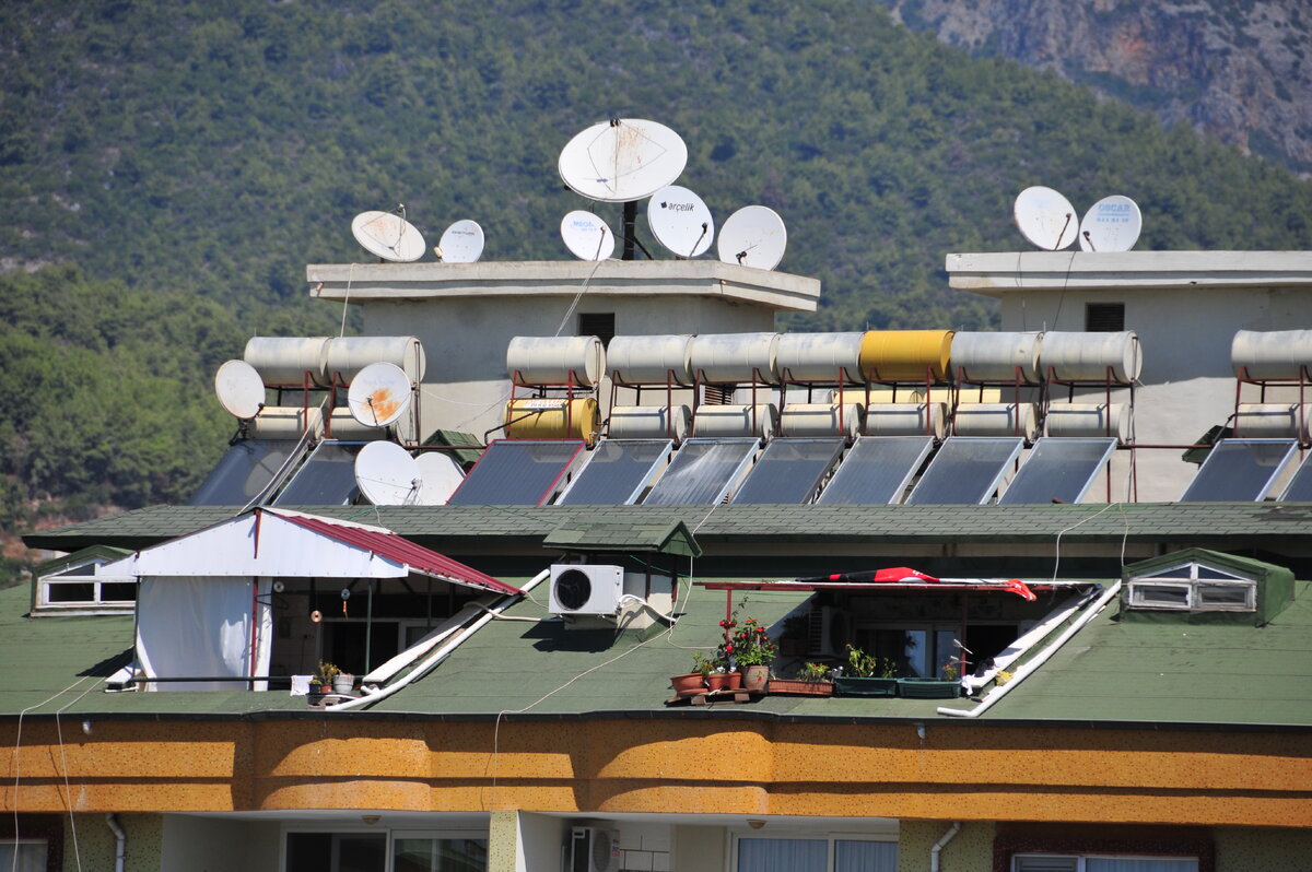 Энергия солнца активно используется жителями.