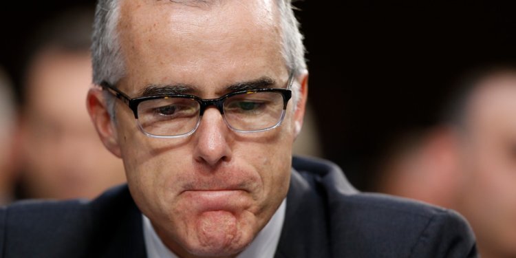 Источник: http://www.businessinsider.com/fbi-deputy-director-andrew-mccabe-quit-2018-1