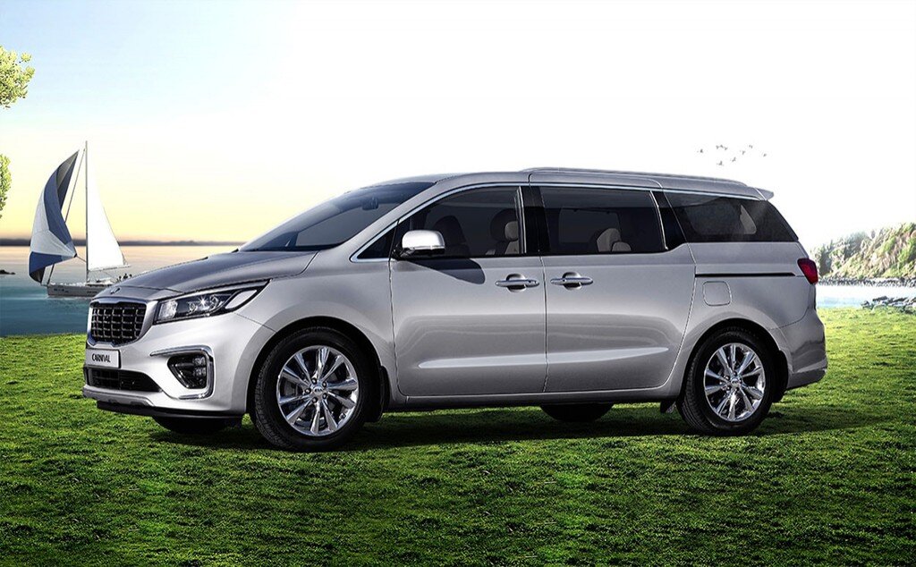     После планового рестайлинга корейский минивэн Kia Carnival поступил в продажу на рынке Южной Кореи.-2