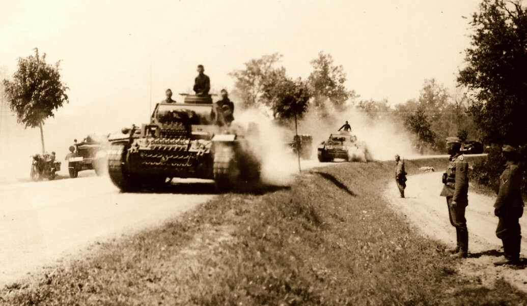 Танковые группы вермахта 1941. Наступление немцев 22 июня 1941. Колонны танков вермахта июнь 1941. Танковая группа Гудериана 1941. Первая танковая группа вермахта 1941.