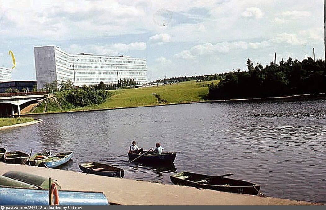   Лодочная станция 70-е фото: Анатолий Мезинов 