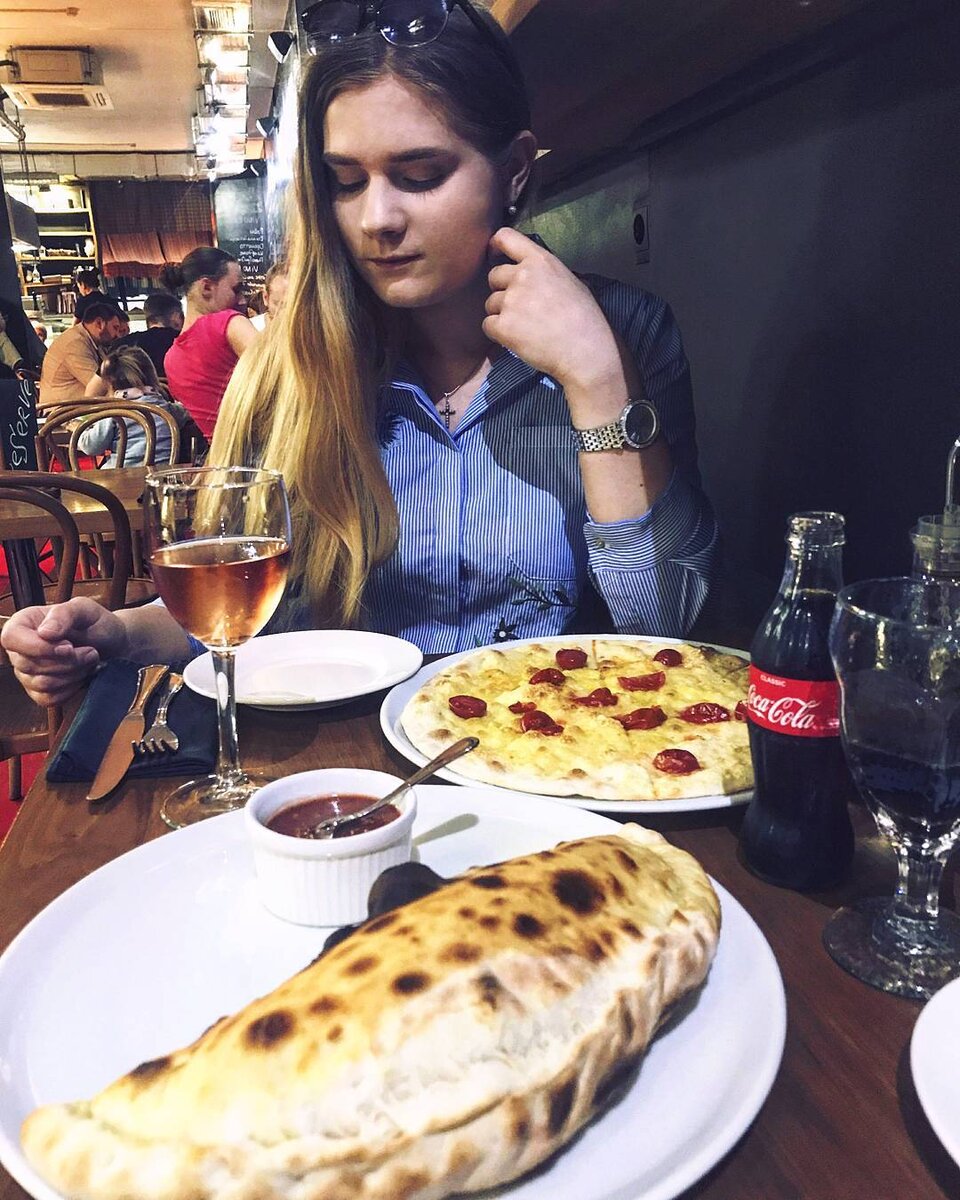 Наш столик :)