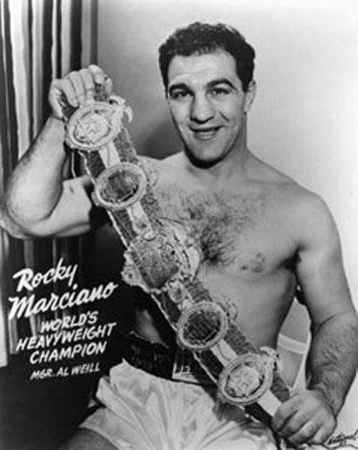  Легендарный боксер начал заниматься боксом в 24 года. Американский боксёр-профессионал, чемпион мира в тяжелом весе (9/23/1952-11/30/1956). Единственный боксер тяжеловес с титулом, ни разу не потерпевший поражение на профессиональном ринге в 49 проведенных боях.
В 1976 году вышел самый кассовый фильм про бокс — «Рокки». Роль Рокки Бальбоа исполнил Сильвестр Сталлоне, а одним из прототипов был Рокки Марчиано. Также по сюжету фильма Марчиано является кумиром Бальбоа.
 И ведь этот список можно продолжать и продолжать,что говорит о том,что никогда не поздно прийти,накинуть кимоно или же вставить капу и встать в стойку!
