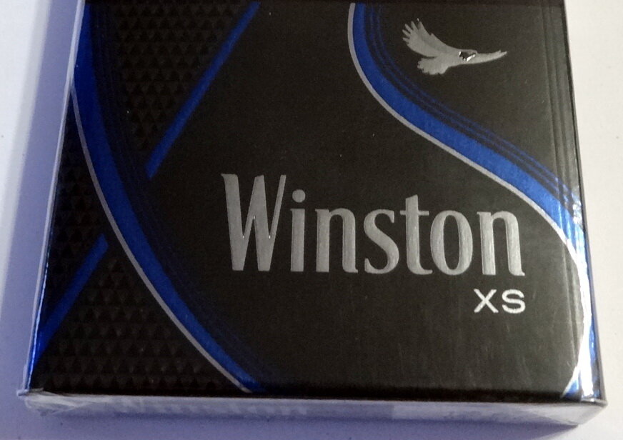 Winston xs compact electro. Винстон XS синий тонкий. Сигарет Винстон XS синий. Winston XS Compact Blue. Winston XS черная пачка.