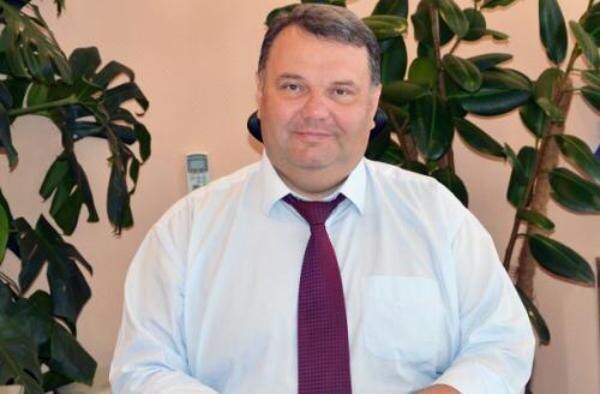 Источник: https://www.ks-yanao.ru/kriminal/eks-glavu-fonda-zhilishchnogo-stroitelstva-yanao-obvinyayut-v-gigantskoy-rastrate.html