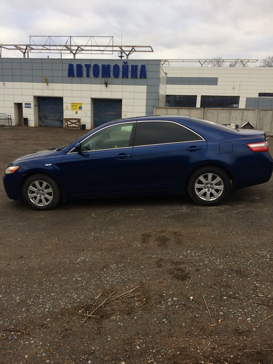 Это наш автомобиль, в котором мы чувствовали себя скорее как в салоне самолете, чем в машине