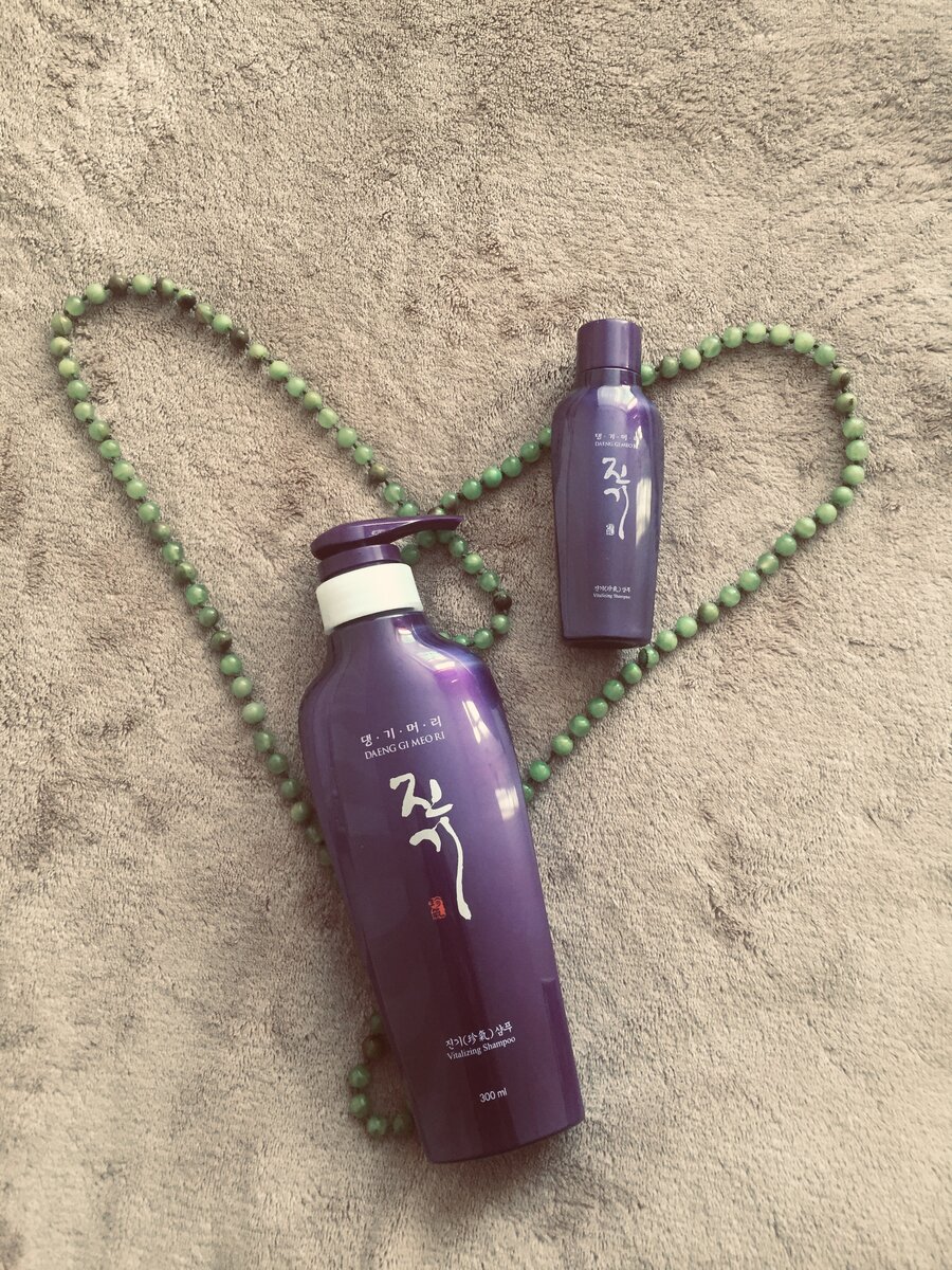 ВОССТАНАВЛИВАЮЩИЙ ШАМПУНЬ ДЛЯ ВОЛОС НА ОСНОВЕ КОРЕЙСКИХ ЛЕКАРСТВЕННЫХ РАСТЕНИЙ.