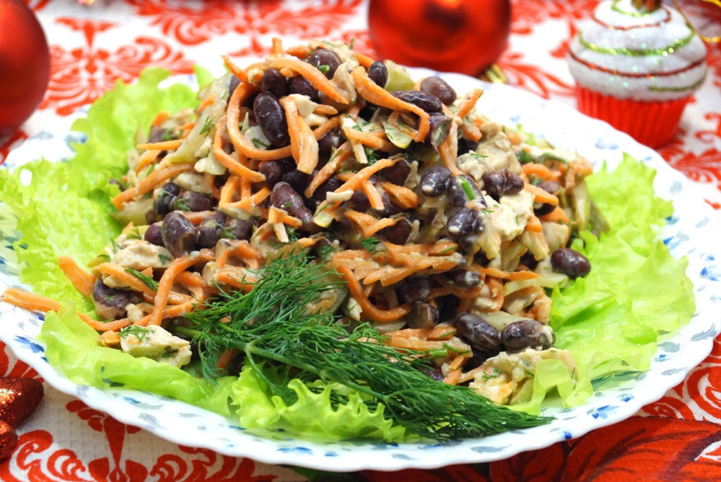 Салат с корейской морковью, фасолью и курицей — рецепт с фото пошагово