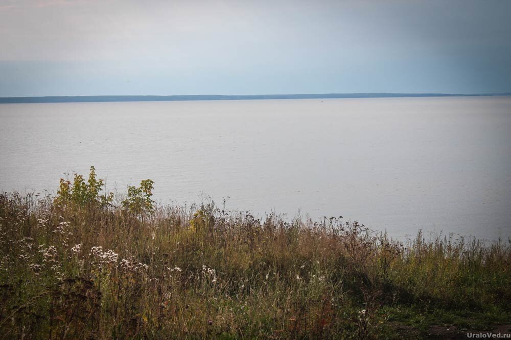 Река Кама Воткинское водохранилище. Камское море Воткинское водохранилище. Уральское море. Кама впадает в Волгу.