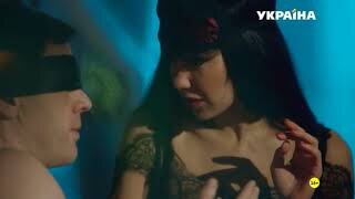 Фото если я не ошибаюсь из кинофильма " Люблю своего мужа ", советую посмотреть, если не смотрели... СПАСИБО!!!