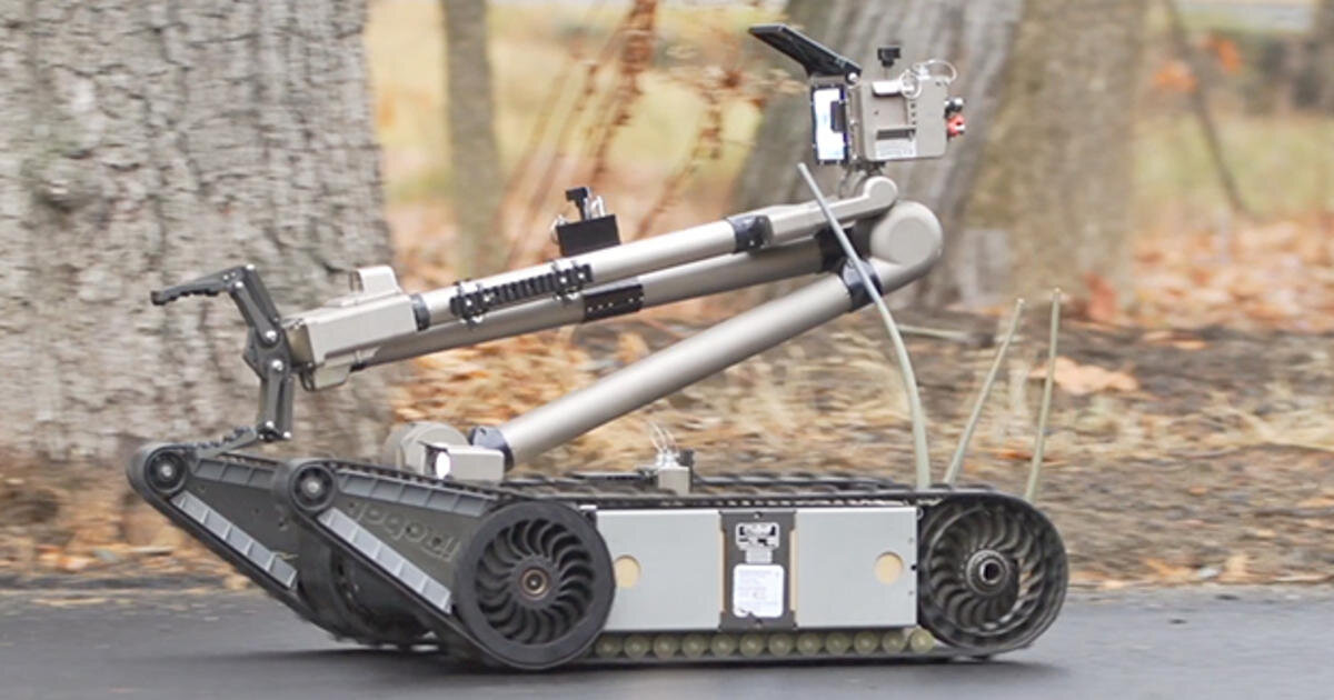 Робот Packbot 510, используемый на территории АЭС Фукусима-1