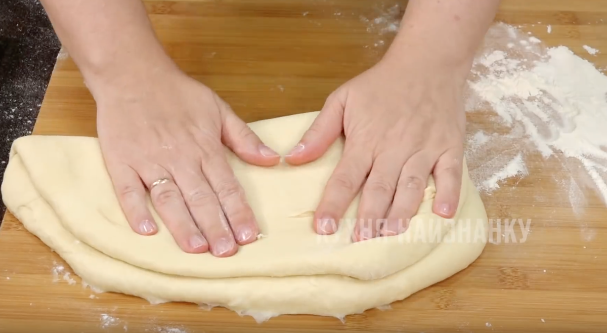 Тесто на кефире: небольшой секрет, чтобы пирожки были пышными, как дрожжевые