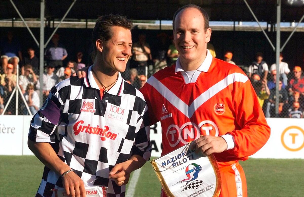  Шумахер во время выставочного матчаAFP