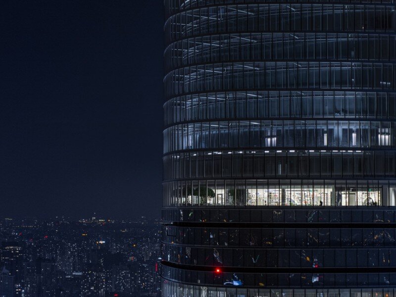 В Shanghai Tower – 128 этажей. Книжный магазин – на 52-ом. Фото by © creatAR images