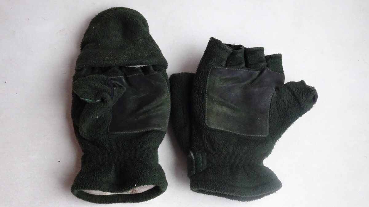 Перчатки из флиса с откидным клапаном. 