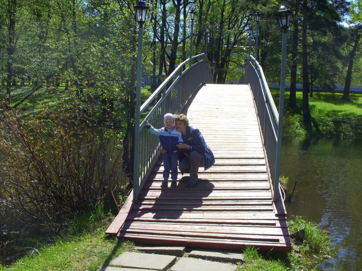 Бабушка и внучек. Фото автора