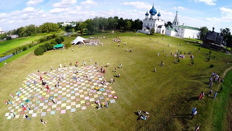 Фестиваль лоскутного шитья "Душа России" г. Суздаль Фото www.vladimirtravel.ru