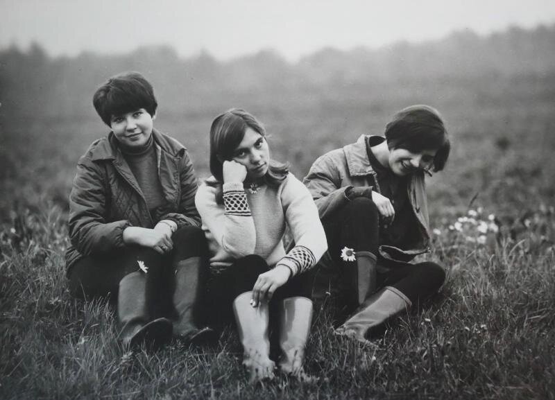 Подруги. Виктор Ахломов, 1970 год, МАММ/МДФ.  