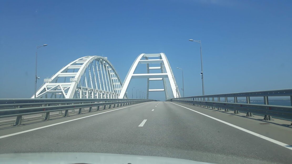 Крымский мост.