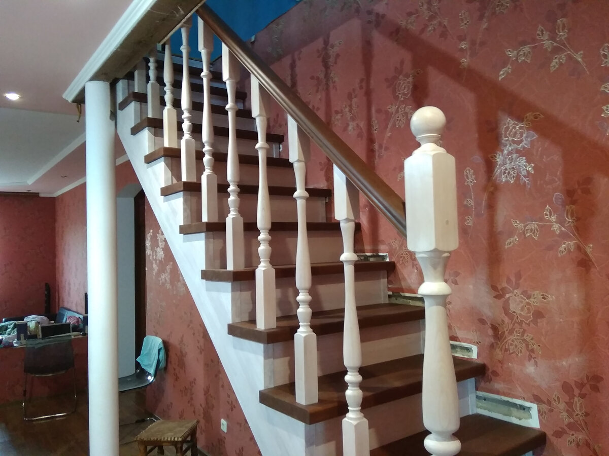 Полностью деревянная лестница. Бук, масло для лестниц "Мартьянов"