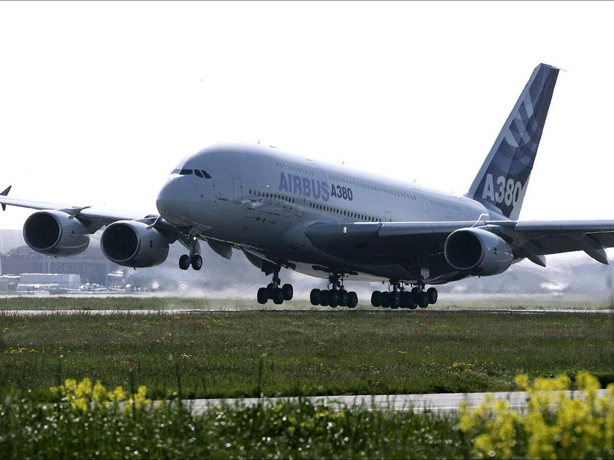 Самолет а380 картинки