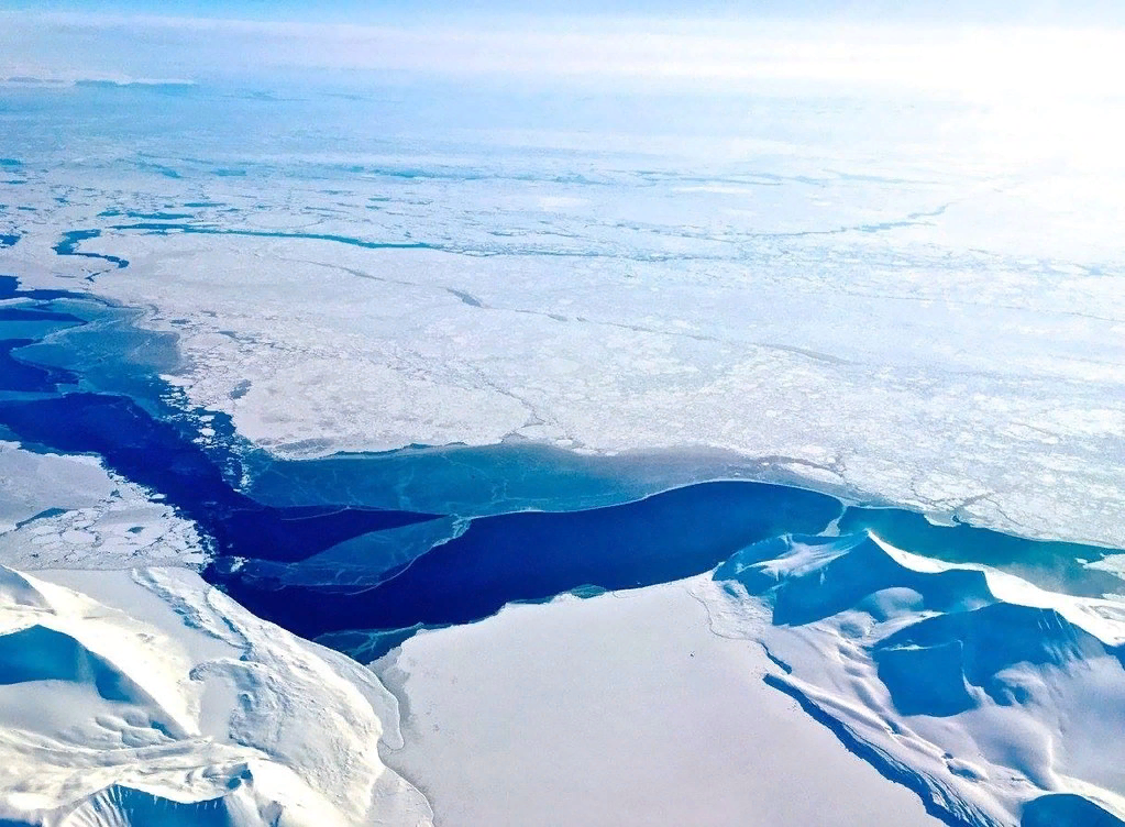 Северный полюс это. Северный полюс. Звериный полюс. Горы Арктики. Север полюс.