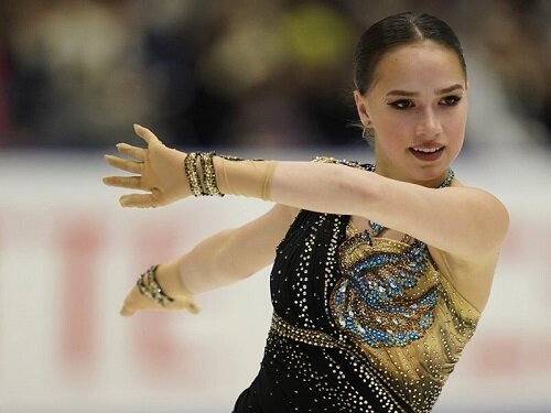 Российская фигуристка Алина Загитова, которую очень любят в Японии (фото из Яндекс Картинки)