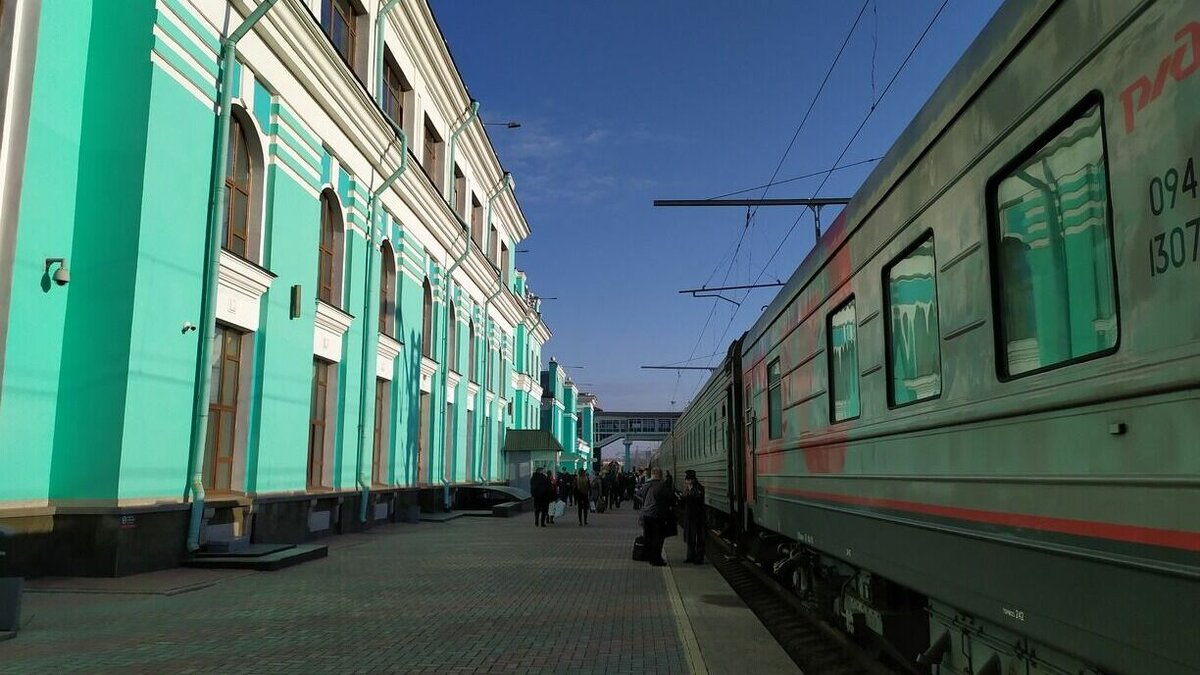     «Омск-пригород» запустил новый сервис оплаты проезда.