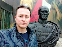 Если чиновника вовремя не остановить, то он может пойти вразнос. Таких примеров в истории немало. Причём у такого человека «с отказавшими тормозами» появляется чувство безнаказанности за любое совершенное действие.