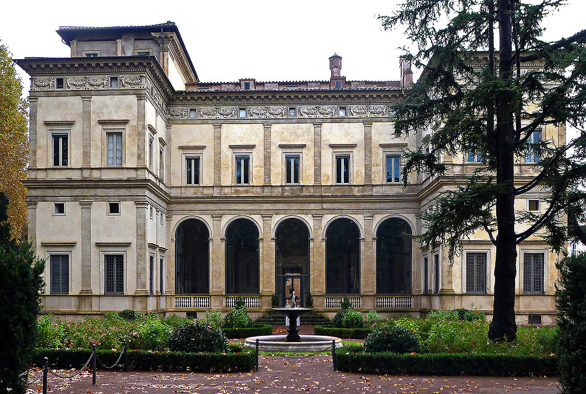 Вилла Фарнезина. Фасад со стороны лоджии. Фото: Peter1936F / Wikimedia Commons