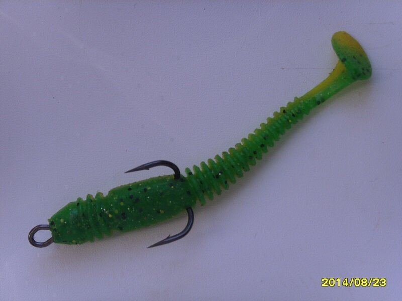 Мухи на джиг головках. Джиг на двойнике. Монтаж виброхвоста на двойник. Оснастка виброхвоста джиг головкой. Джиг с офсетным крючком.